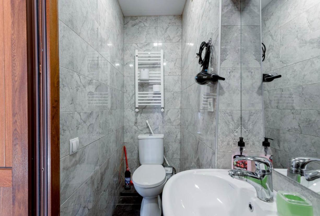 Central Location King Size Bed Tbilisi Exterior photo