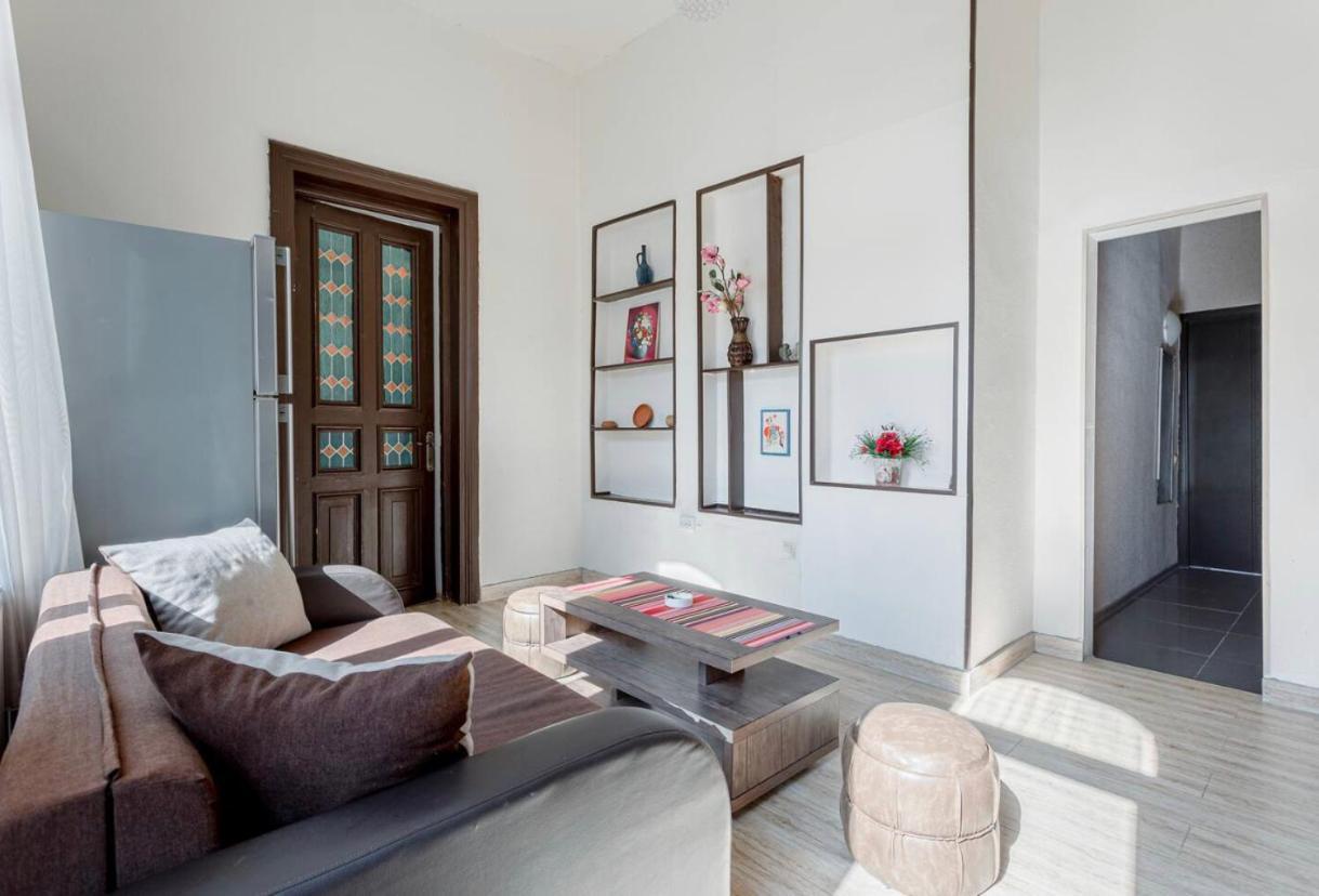 Central Location King Size Bed Tbilisi Exterior photo