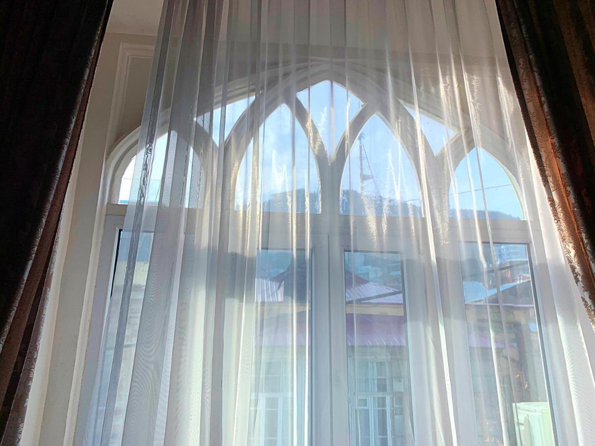 Central Location King Size Bed Tbilisi Exterior photo
